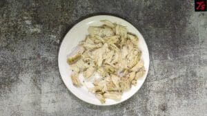 shredded-chicken-on-a-plate
